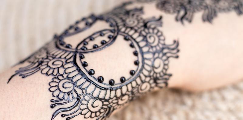 Tatouage temporaire au jagua, une option simple et naturelle